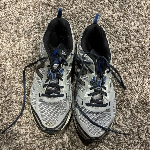 New Balance Gray and Blue Sneakers - Picture 1 of 6